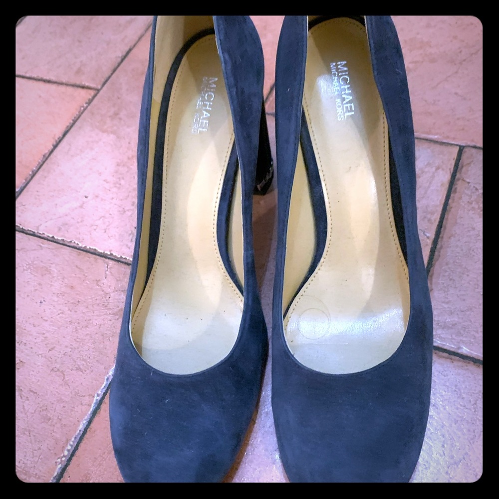 Michael Kors Grey-Suede chunky heel pumps w/chain